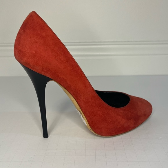 Giuseppe Zanotti Red Suede Heel - Picture 4 of 11